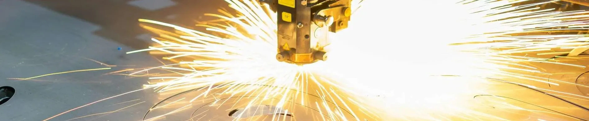 CNC ПЛАЗМЕНО РЯЗАНЕ НА МЕТАЛ